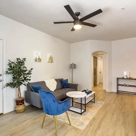 2Br Kierland Commons Golf Oasis By Cozysuites!